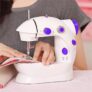 Máy May Mini Để Bàn Gia Đình Có Đáng Mua Không? Bài Viết Dành Cho Người Mới